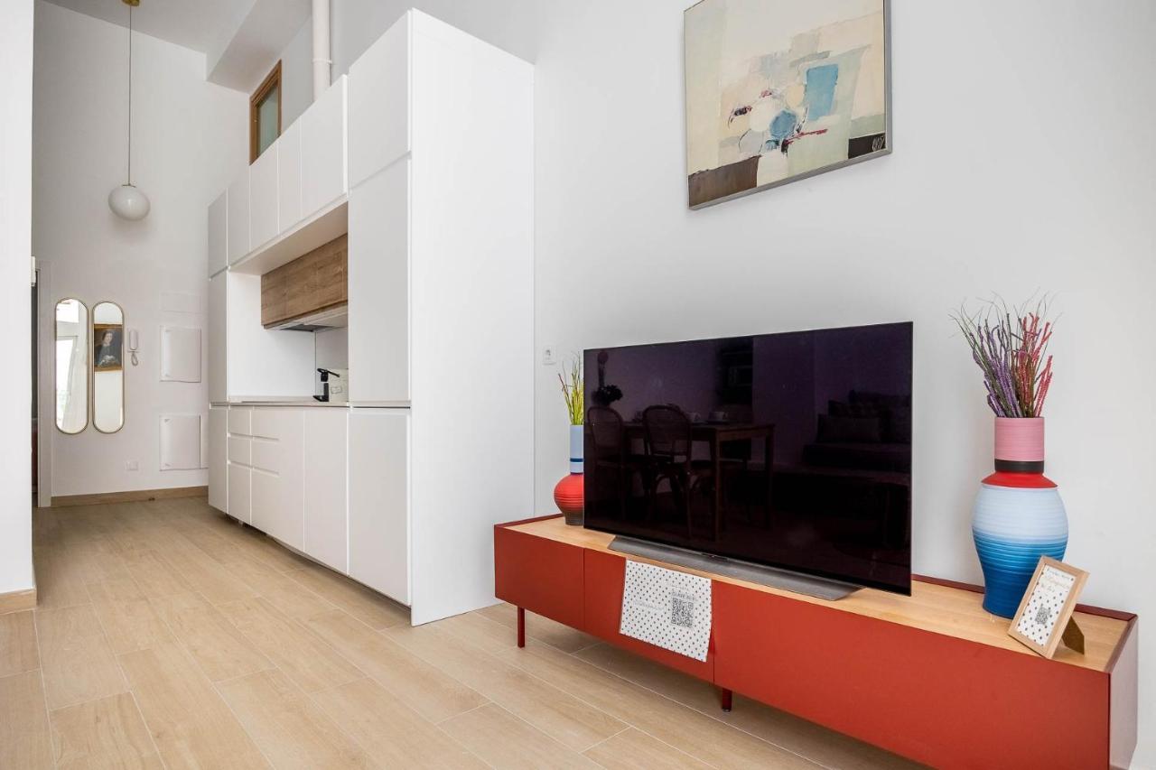 Appartement Pop Art Historia De Conde Negro Con Patio Privado *