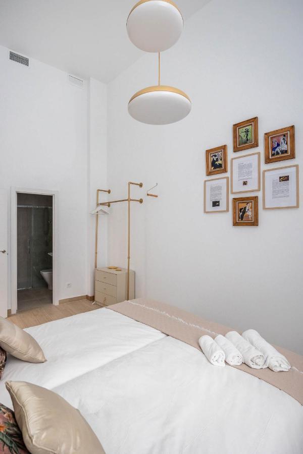 Pop Art Historia De Conde Negro Con Patio Privado Appartement